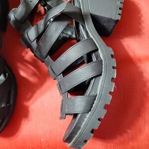 Womens black heels
